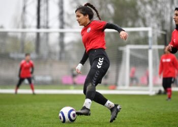 سیدنی، میزبان افغانستانی‌های فوتبالیست